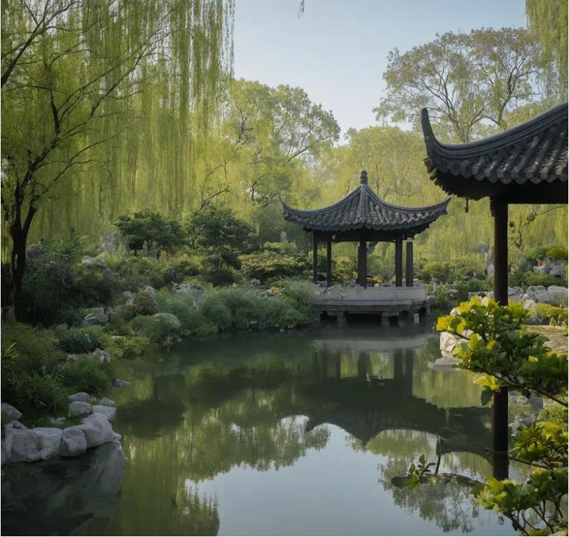 长沙雨花逃离餐饮有限公司